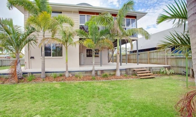Rainbow Beach House | 29 Cypress Avenue Rainbow Beach