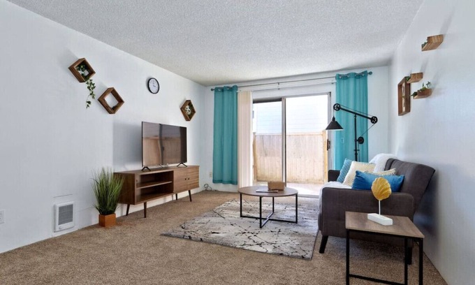 Cascade Apartment | 2b1b Renton Cascade Apt 101