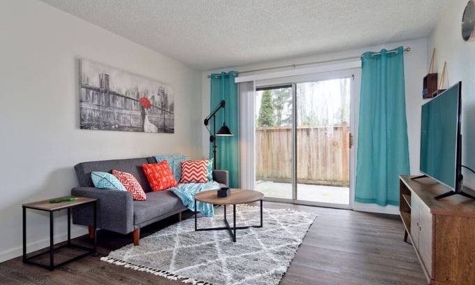 Renton Apartment | 2b1b Renton Cascade Apt 103