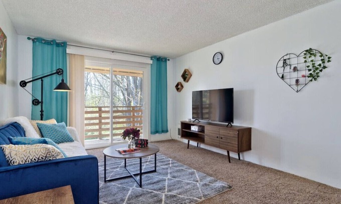 Renton Apartment | 2b1b Renton Cascade Apt 208