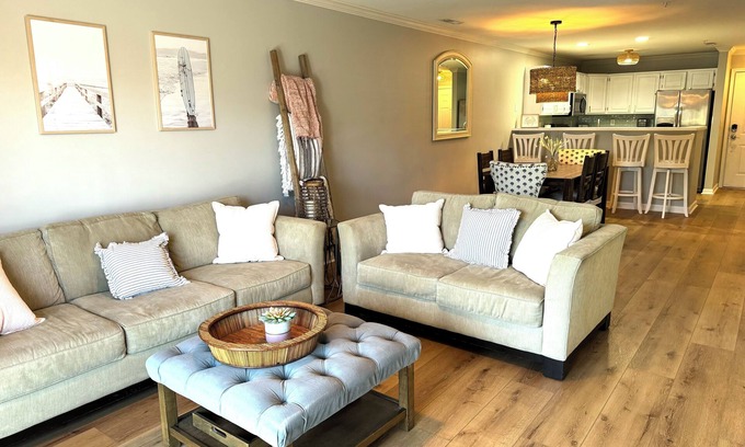 Keys Of Marsh Harbor Condo | 2BD/2BA Rehoboth Condo W/Pool & Tennis - Sanibel Village