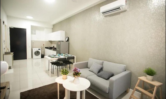 Gelang Patah Apartment | 2BR 4pax Educity Eco Nest Modern Family suites