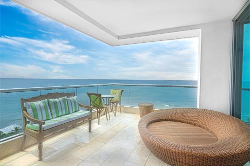 Rio Mar Apartment | 2br Apartamento con Vista al Mar Ph Rio Mar T1-11A