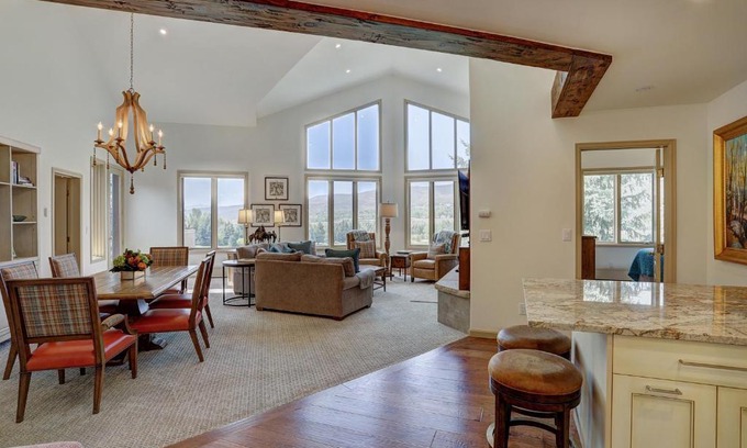 Edwards Apartment | 2Br Condo In The Seasons At Arrowhead- Vaulted Ceilings Condo