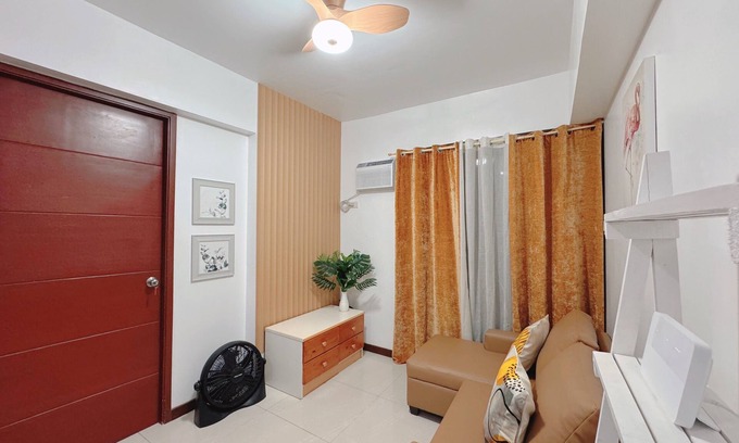 Poblacion District Condo | 2br Cozy Aesthetic Condominium Near Abreeza with Veranda