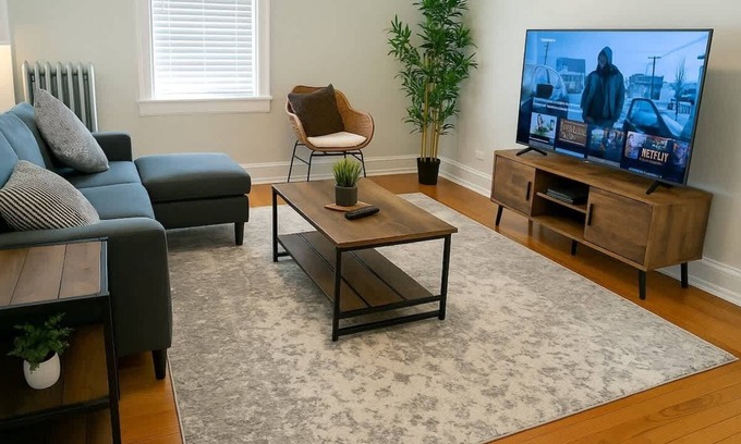 Cragin Apartment | 2BR Cozy & Functional Unit