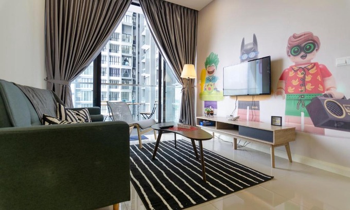 Medini Apartment | 2BR D'Pristine Suite near LEGOLAND, FREE Parking