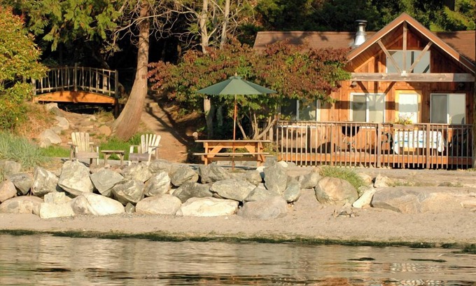 West Beach Cabin | 2BR Deluxe Beachfront Cabin on prime sand and pebble beach!