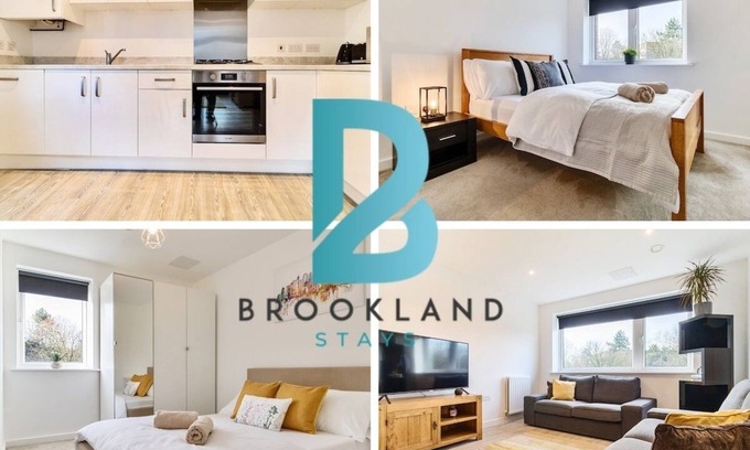 Welwyn Garden City Apartment | 2BR Furnished l Parking l Wi-Fi