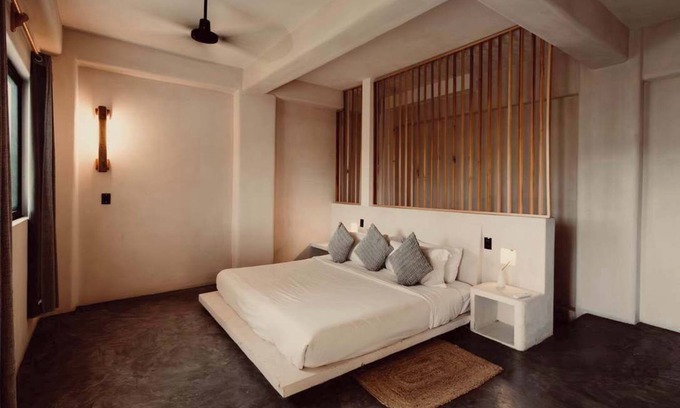 Santa Maria Apartment | 2BR Loft Apt | Pool | Daily Clean | 55 TV | AC