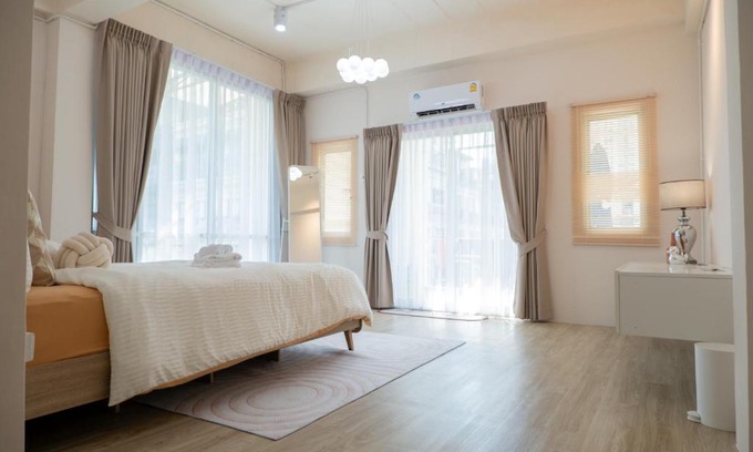 Thanon Phaya Thai Apartment | 2BR minimal mu-ji style 130SQM ~