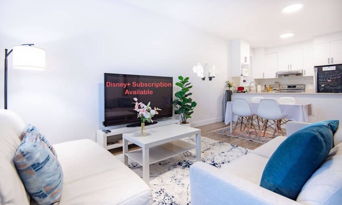 Burke Mountain House | 2BR Modern Guest Suite - Newly Built