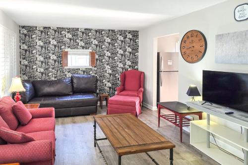 Airport Township House | 2BR Retreat with Fire Pit Close To Downtown STL