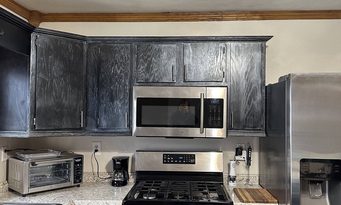 Michigan City House | 3.5 miles to Lake Michigan, Blue Chip Casino, Lighthouse Outlet Mall.