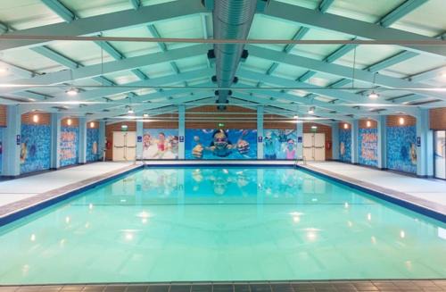 Dymchurch House | 3 Bed Cabin - Sleeps 8 - Wifi Free Parking Pets