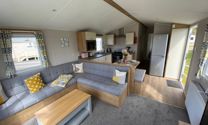 Heysham Cabin | 3 Bed Static Caravan in Morecambe