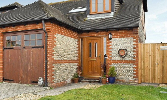 Wittering Cottage | 3 bedroom accommodation in Bracklesham Bay