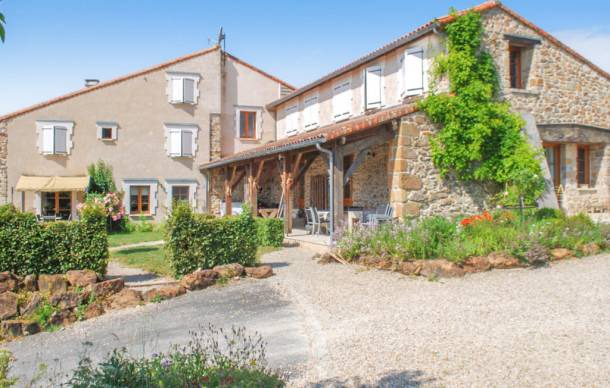 Roussines House | 3 bedroom accommodation in Roussines