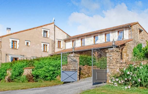 Roussines House | 3 bedroom accommodation in Roussines