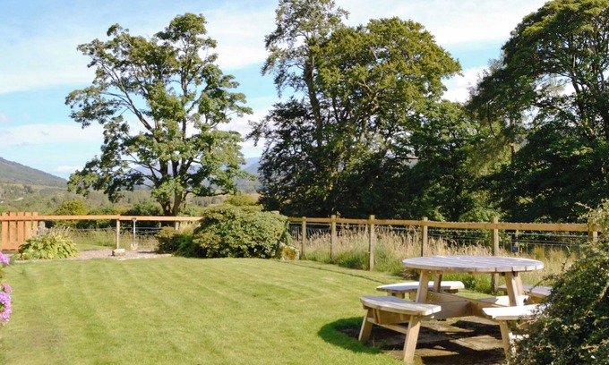 Torcastle Cottage | 3 bedroom accommodation in Banavie, Fort William