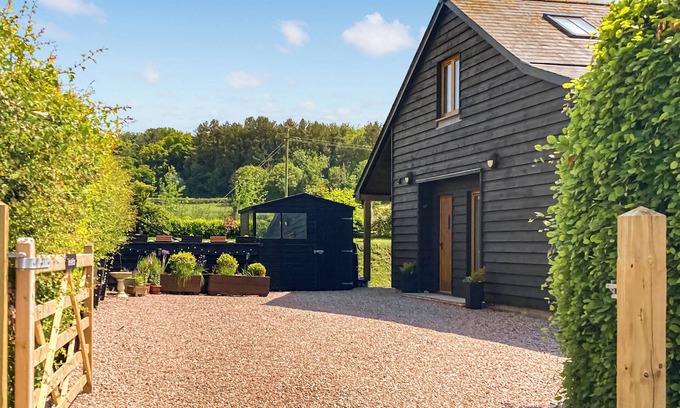 Chillenden Cottage | 3 bedroom accommodation in Canterbury