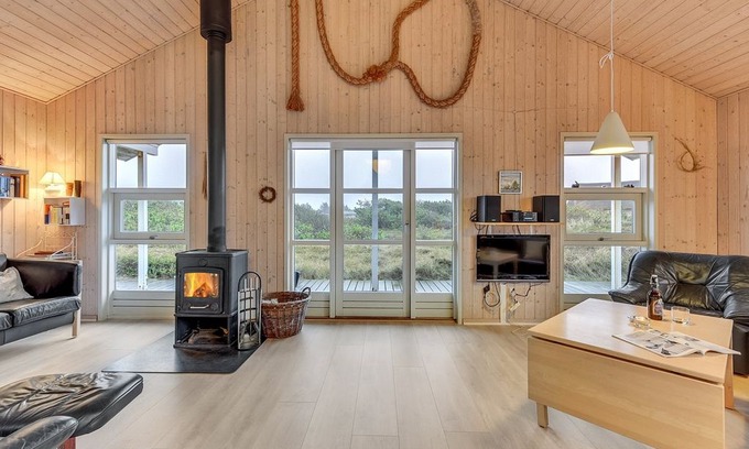 Houvig Strand House | 3 bedroom accommodation in Ringkøbing