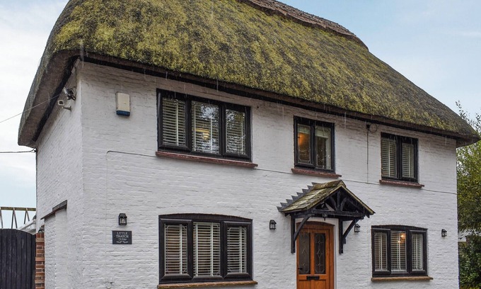 New Forest District Cottage | 3 bedroom accommodation in Ringwood