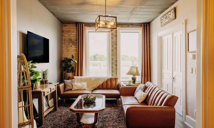 Madison Apartment | 3-bedroom apartment downtown Madison