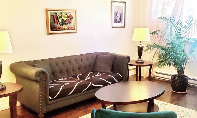 LaSalle Apartment | 3 Bedroom Apartment in Montreal