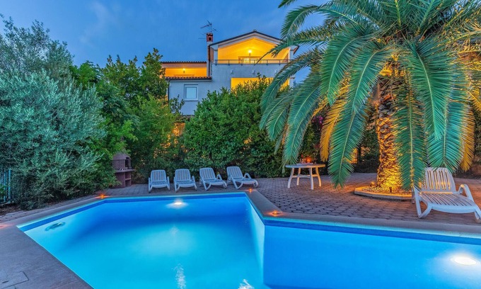 Pjescana Uvala Apartment | 3 bedroom awesome apartment in Pula