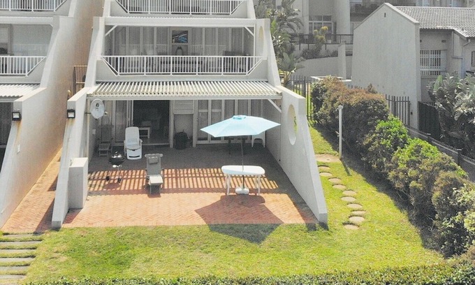 Ballito Apartment | 3 Bedroom Beachfront Apartment
