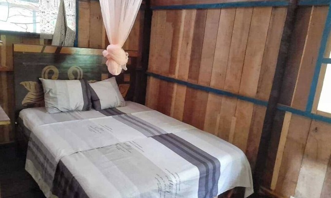 Punchana House | 3-bedroom bungalow in tranquil Iquitos with WiFi, a solo 30 minutos Padre Cocha.
