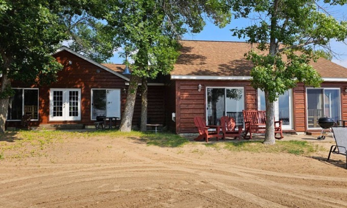 Isle Cabin | 3 Bedroom Cabin 3 Beach front