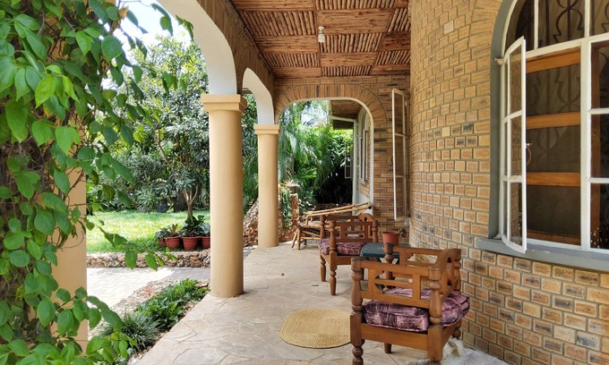 Dar es Salaam House | 3-bedroom Country Home in Dar es Salaam with Gardens, 5G WiFi and AC