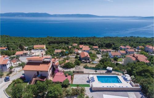 Ravni Apartment | 3 Bedroom Cozy Apartment In Labin