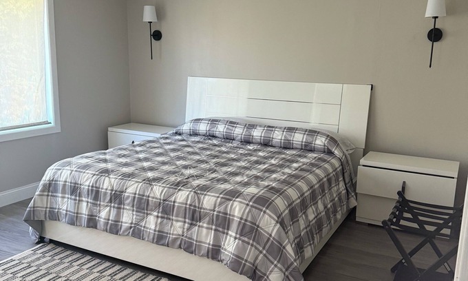 Des Moines House | 3-bedroom family friendly house in wonderful Des Moines WA