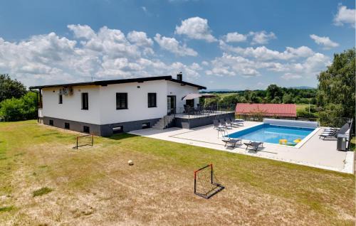 Rakovec House | 3 Bedroom Gorgeous Home In Dvorisce