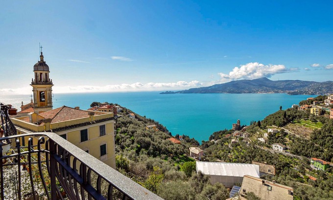 Zoagli Apartment | 3 bedroom gorgeous apartment in Zoagli
