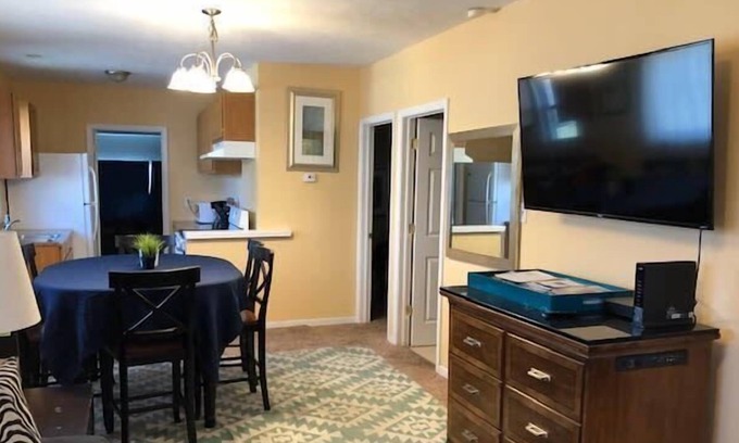 Northeast South Bend House | 3 bedroom home close to Notre Dame (1234)