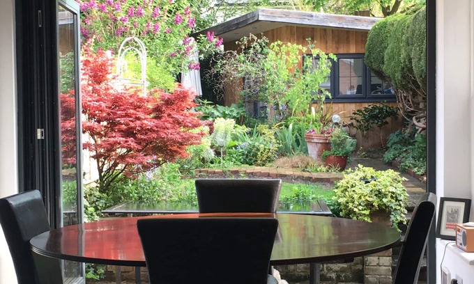 St Albans House | 3 bedroom house in wonderful St Albans, 10 minutes walk from station into London