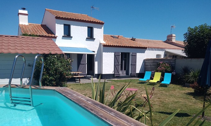La Gueriniere House | 3 bedroom house with swimming pool 700m from the beach