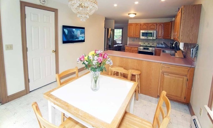 Wells House | 3-bedroom house with AC, WiFi in Wells