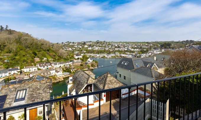 Newton Ferrers House | 3 bedroom house with wonderful river views