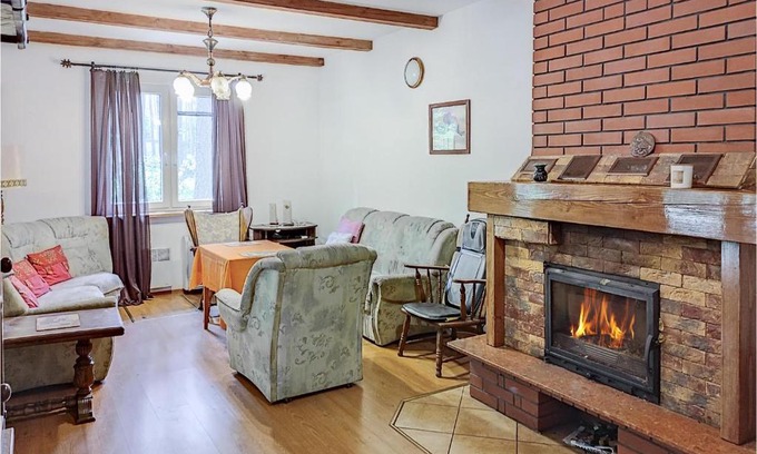 Karniewek House | 3 Bedroom Nice Home In Popowo