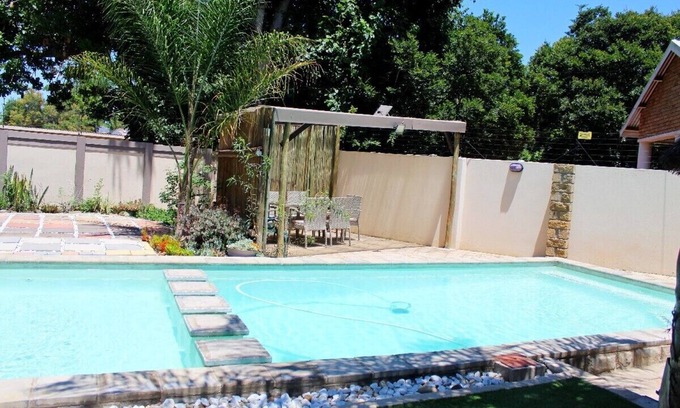 Polokwane House | 3 bedroom pool house in the heart of polokwane