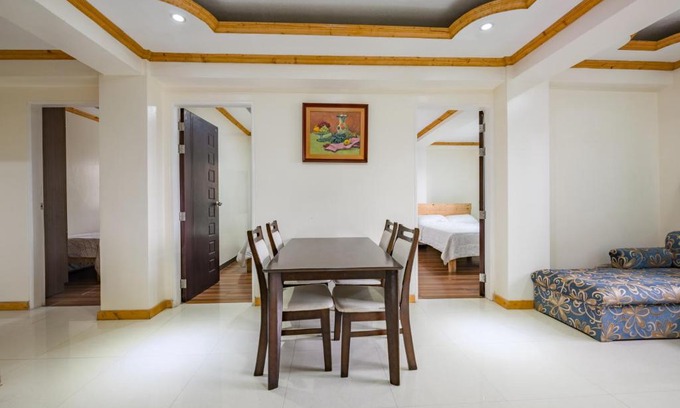 Baguio Apartment | 3 Bedroom Unit with Breakfast for 3pax