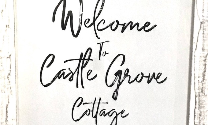 Wetmore House | 3-bedroom vacation home 14 minutes from San Antonio Zoo and Aquarium