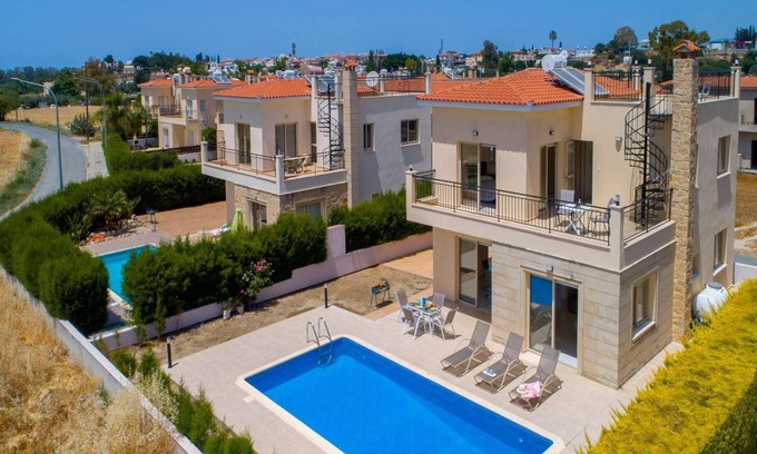 Prodromi Villa | 3 bedroom villa with impressive private pool