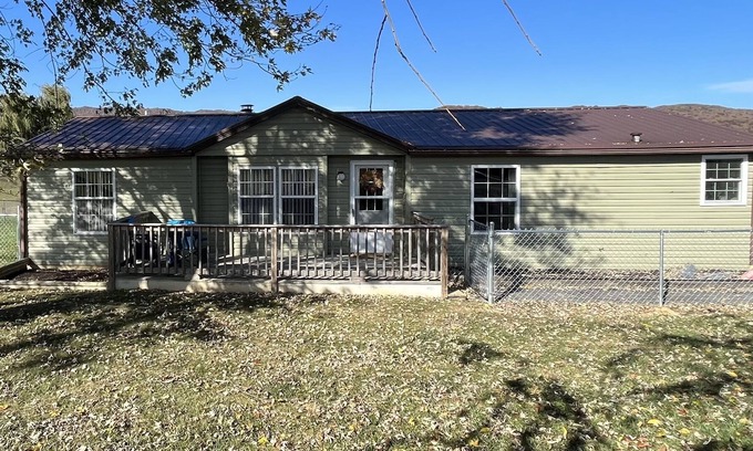 Wytheville House | 3 bedroom with parking and great views.
