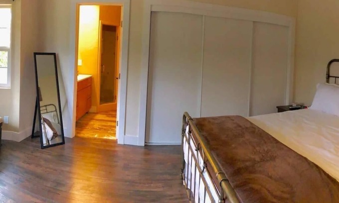 Medford Apartment | 3 bedrooms all with queen-size beds, and 2 bathrooms.